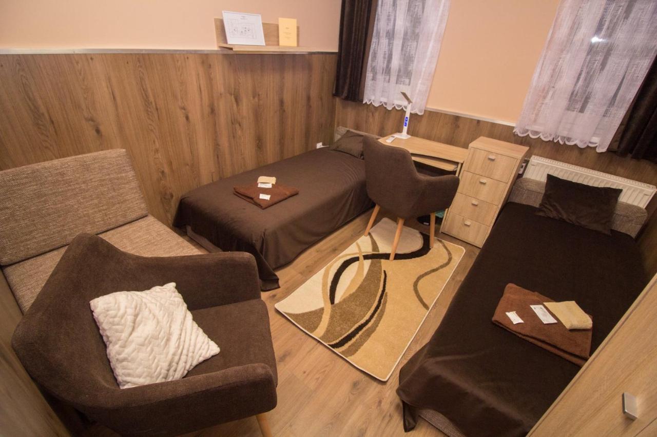 Bed and Breakfast M7 Galéria Panzió Letenye Esterno foto